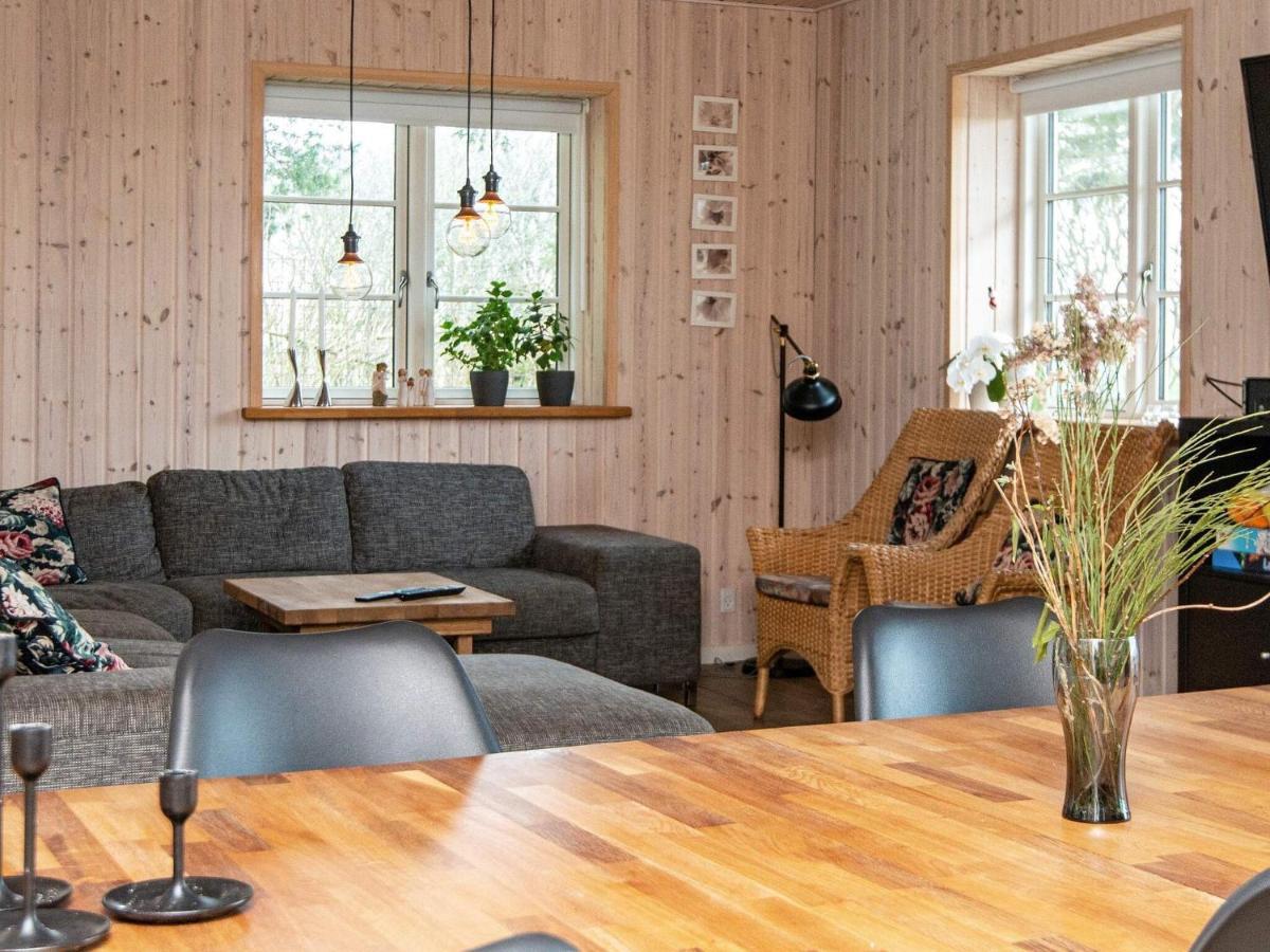 10 Person Holiday Home In Glesborg Экстерьер фото